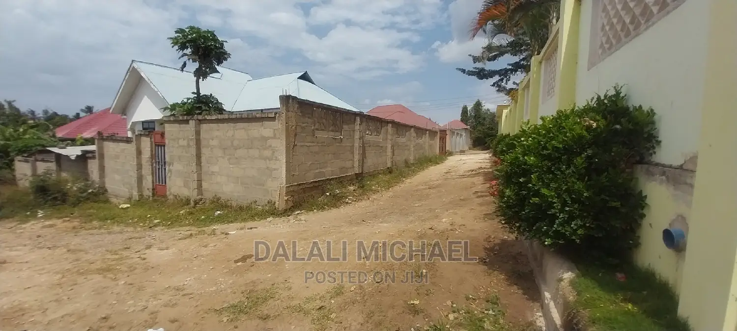 Plot for Sale Salasala.