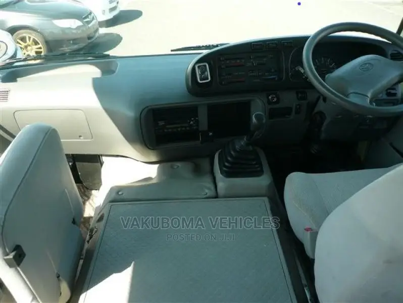 Toyota Coaster 2006 Green