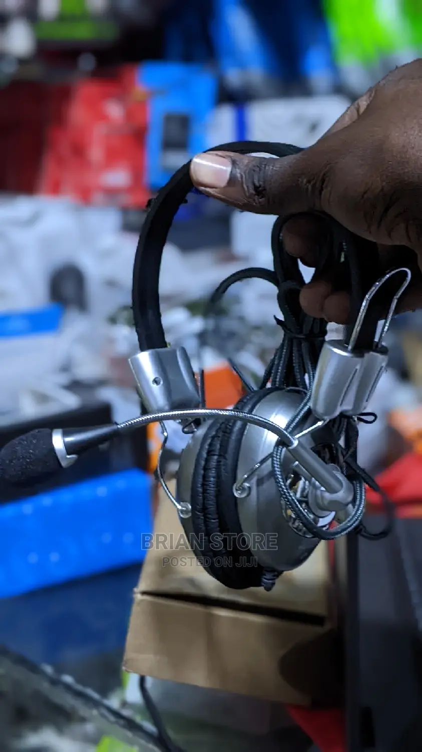 Multimedia Headphone With Mike