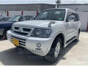 Mitsubishi Pajero 2005 White