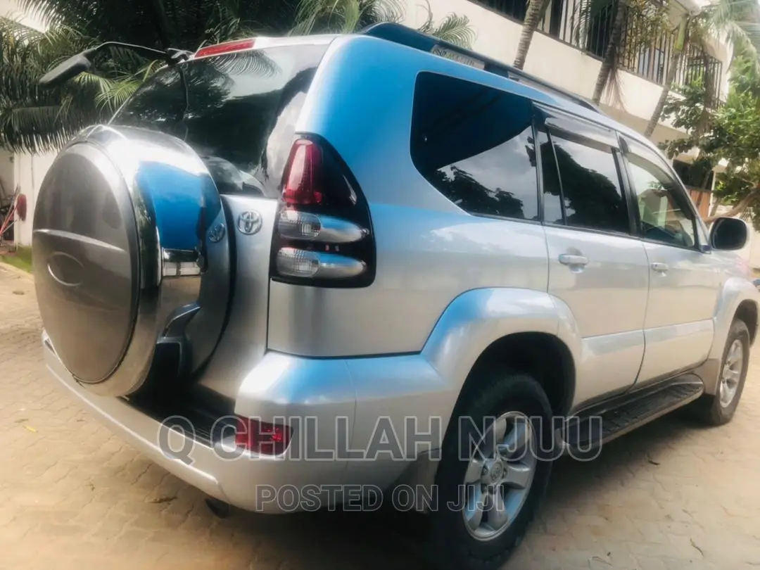 Toyota Land Cruiser Prado 2004 Silver
