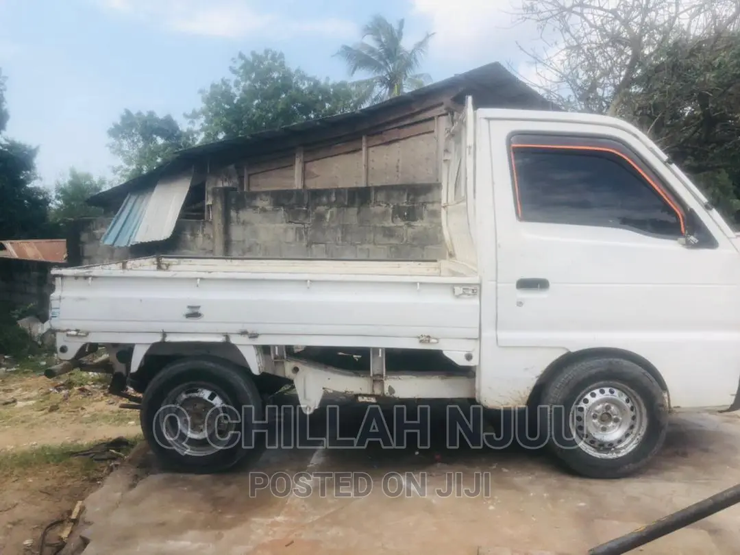 Suzuki Super Carry 2000 White
