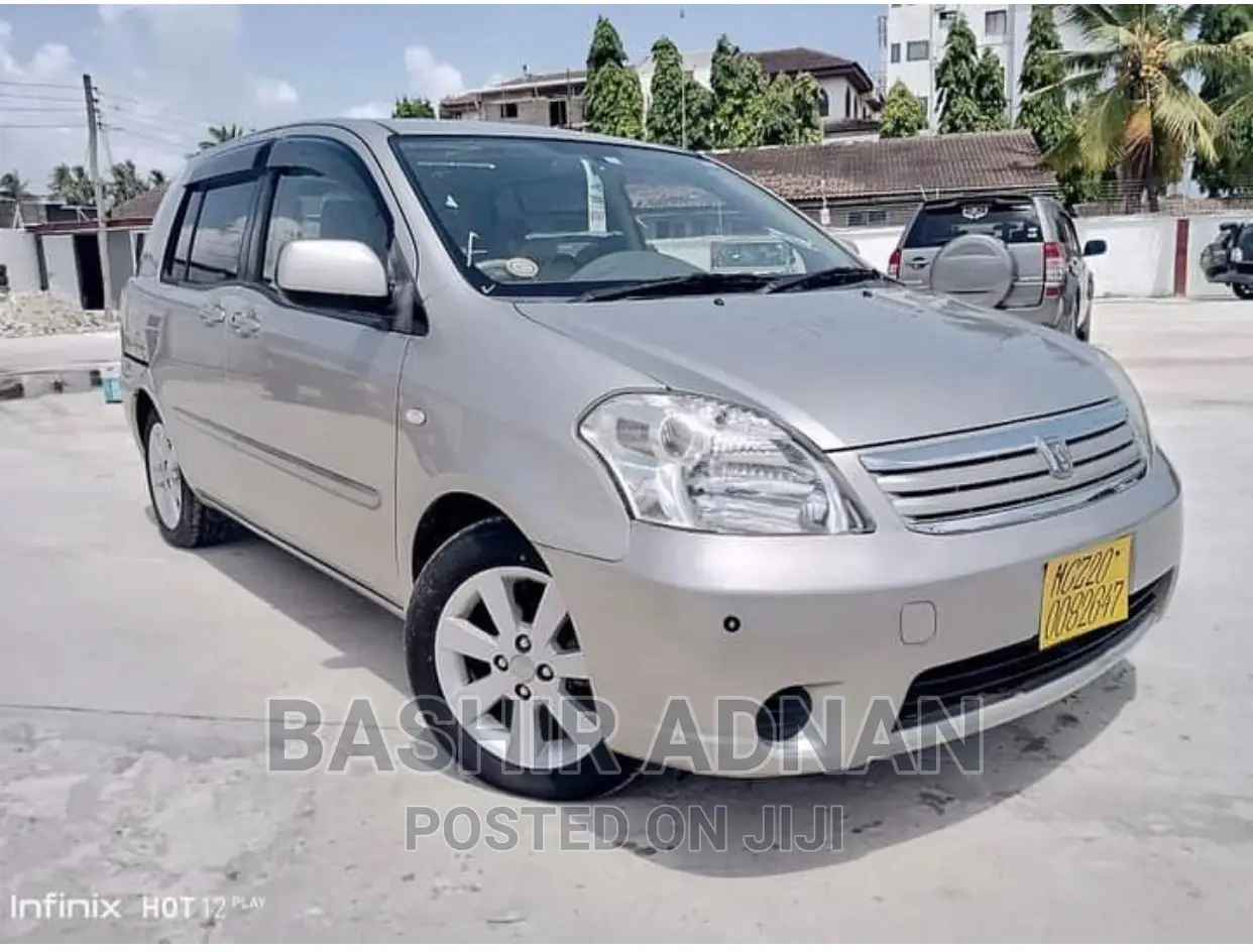 Toyota Raum 1.5 FWD 2005 Beige