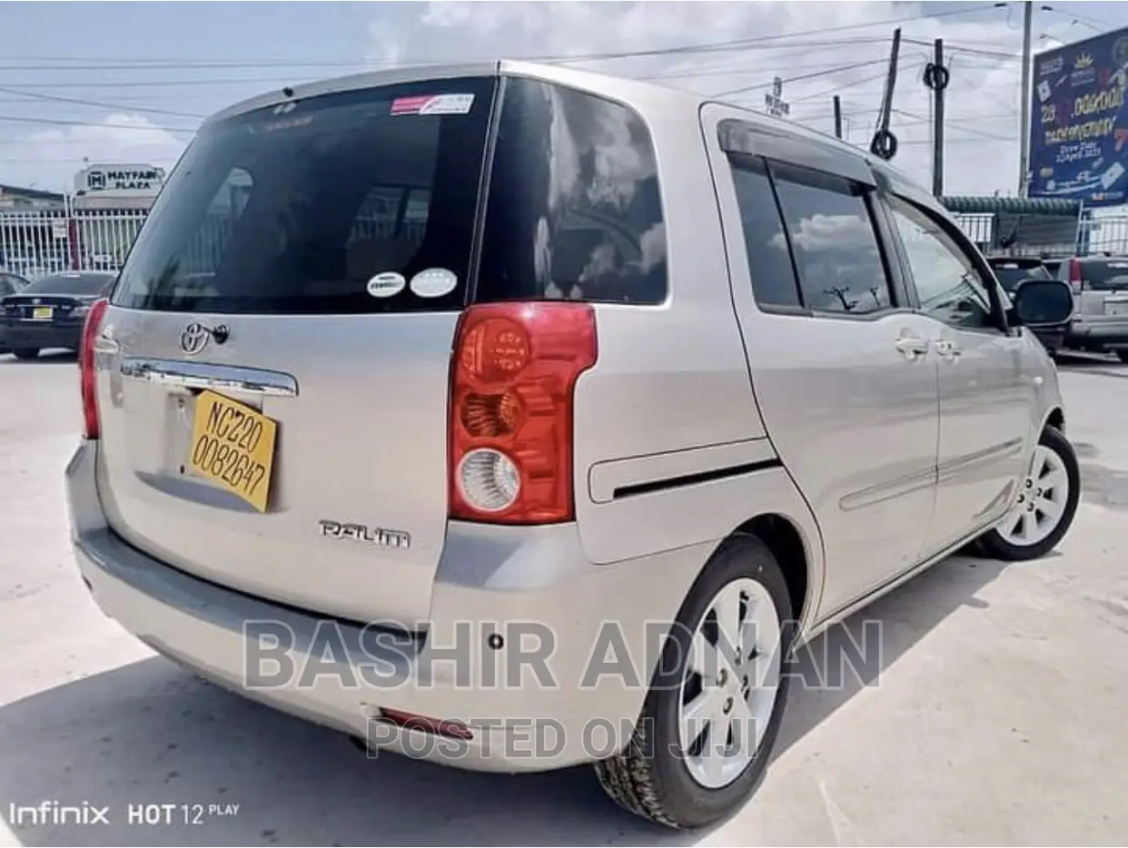 Toyota Raum 1.5 FWD 2005 Beige