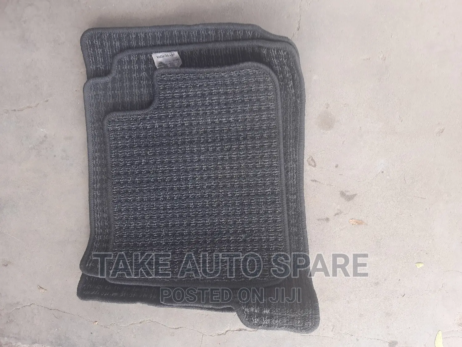 Toyota IST Floor Mats Set.