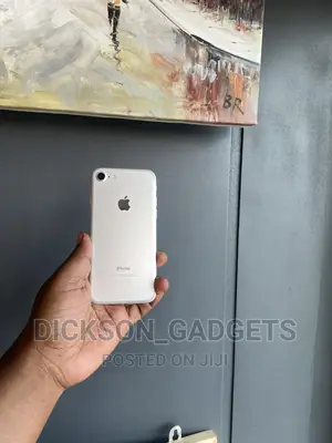 Apple iPhone 7 32 GB Silver