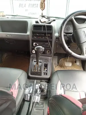 Suzuki Escudo 2005 Gray