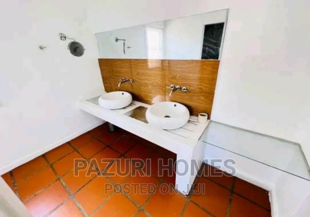 3bdrm Bungalow in Beach House, Mbezi for rent