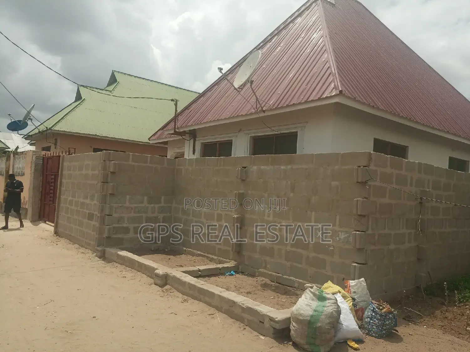 3bdrm House in Magengeni Chamazi for sale