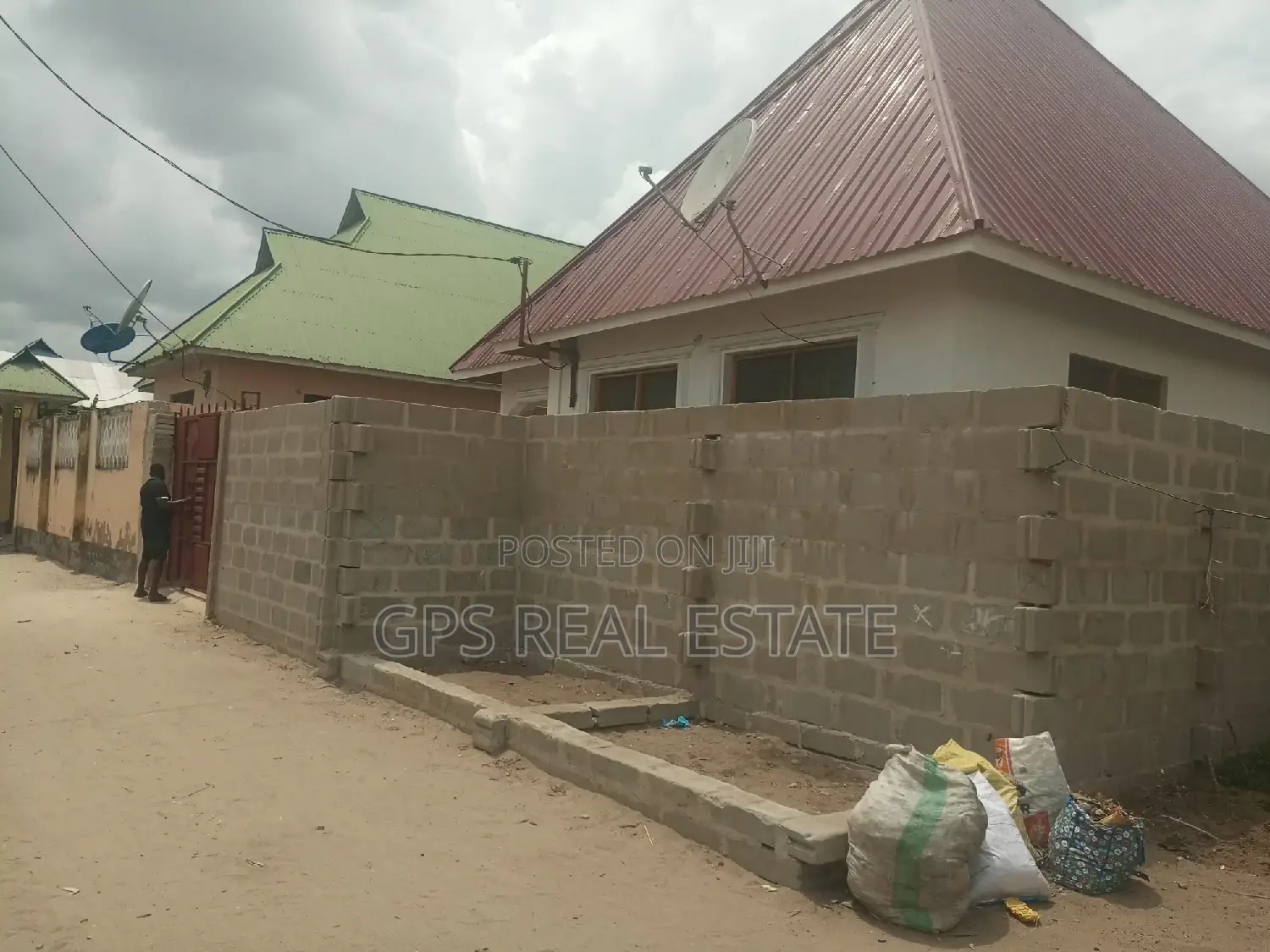 3bdrm House in Magengeni Chamazi for sale