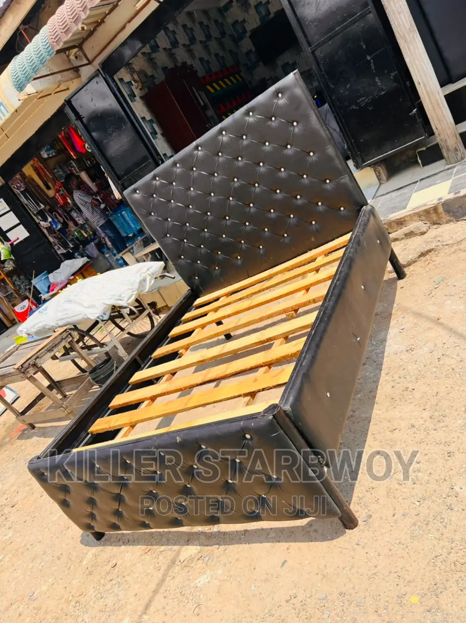 Bedsofa Ya Chuma Imara