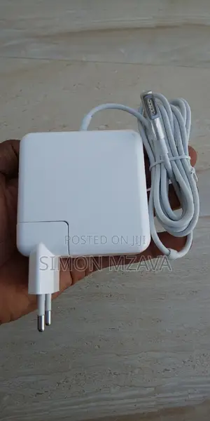 Apple Laptops Charger Available Wholesale and Retail.