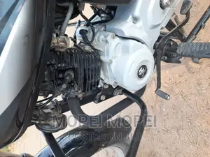 Bajaj Boxer X125 2021 Black