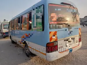 Toyota Coaster 2000 Blue