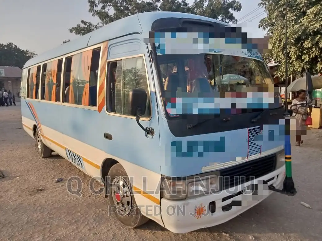 Toyota Coaster 2000 Blue