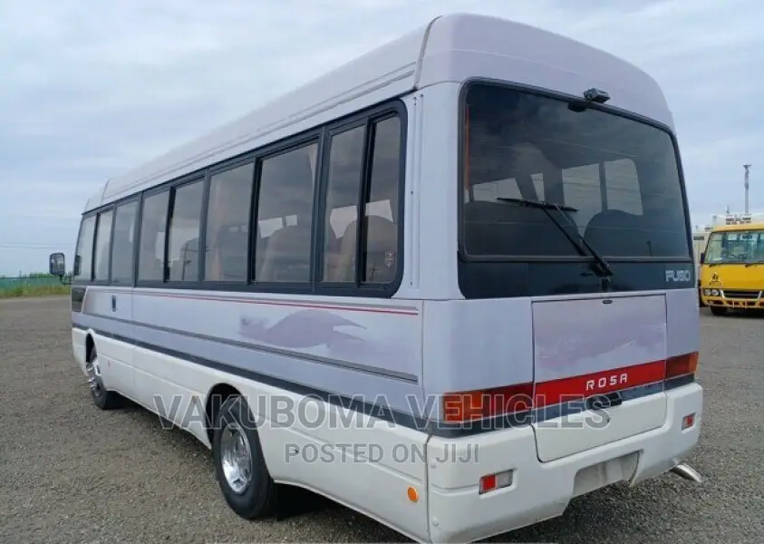 Mitsubishi Fuso Rosa 1996 Blue