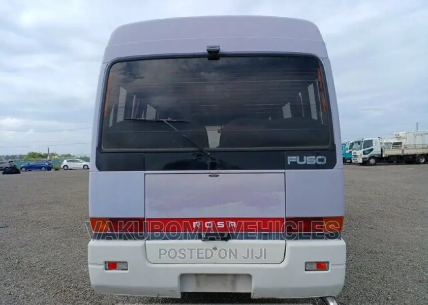 Mitsubishi Fuso Rosa 1996 Blue