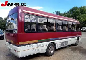 Mitsubishi Fuso Rosa 1993 Red