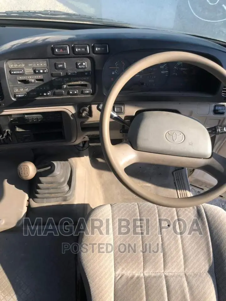 Toyota Coaster 2004 White