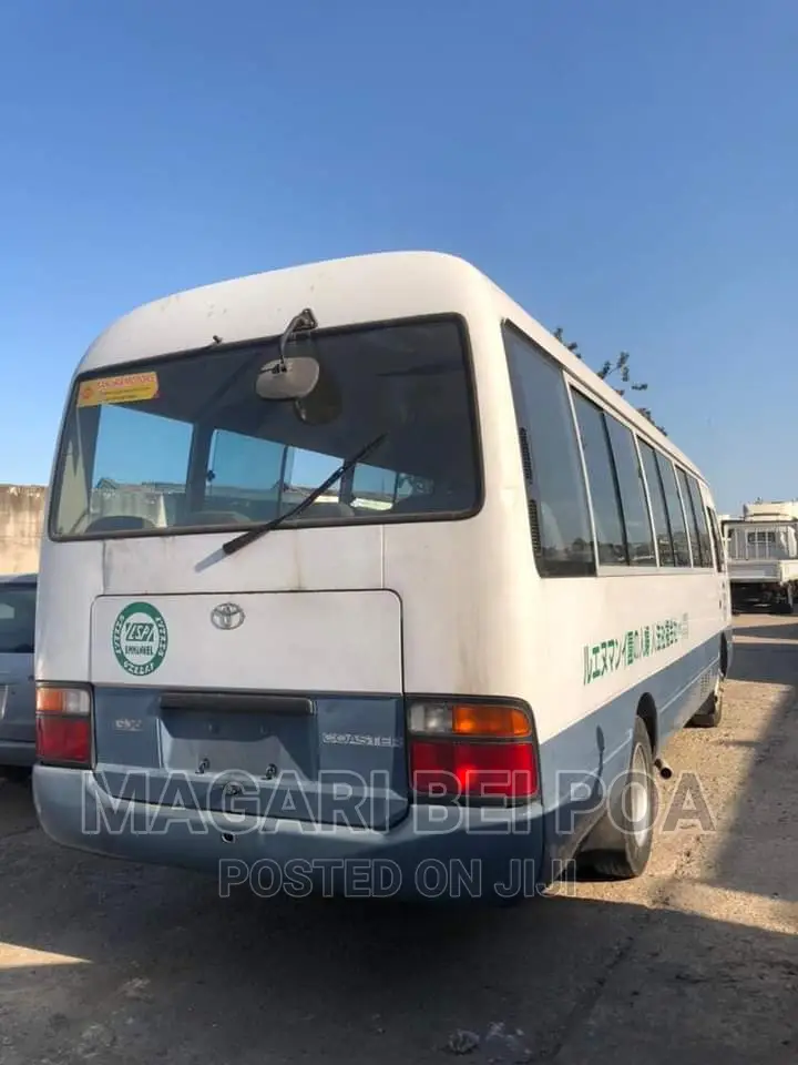 Toyota Coaster 2004 White