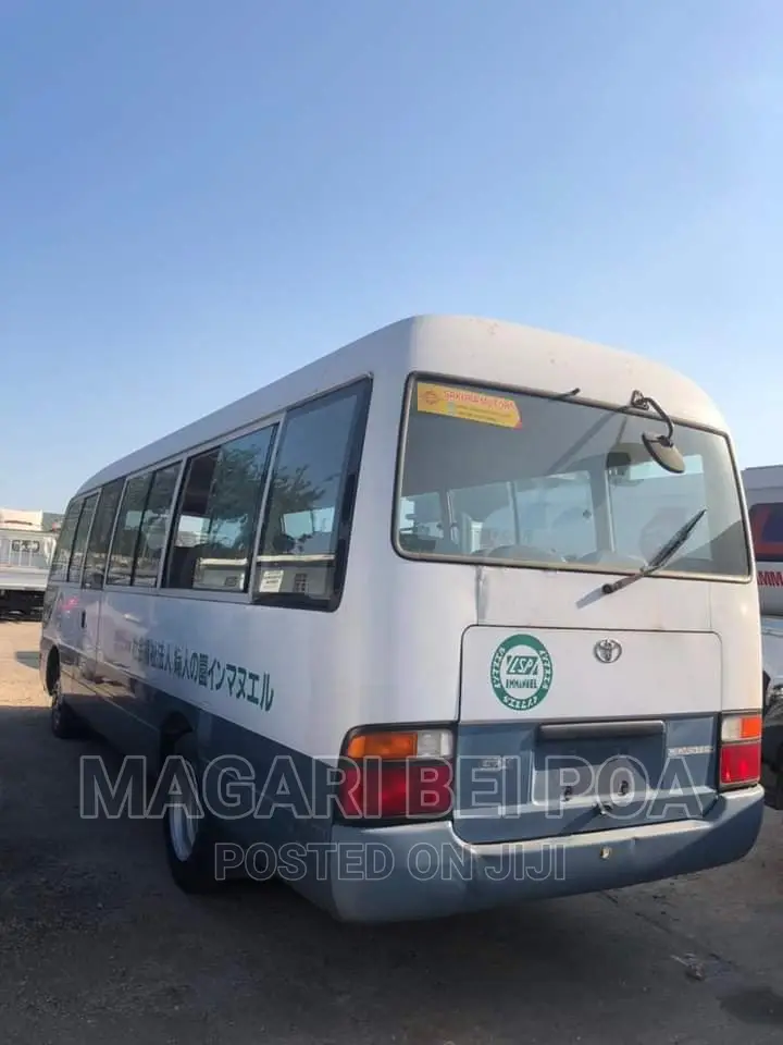Toyota Coaster 2004 White