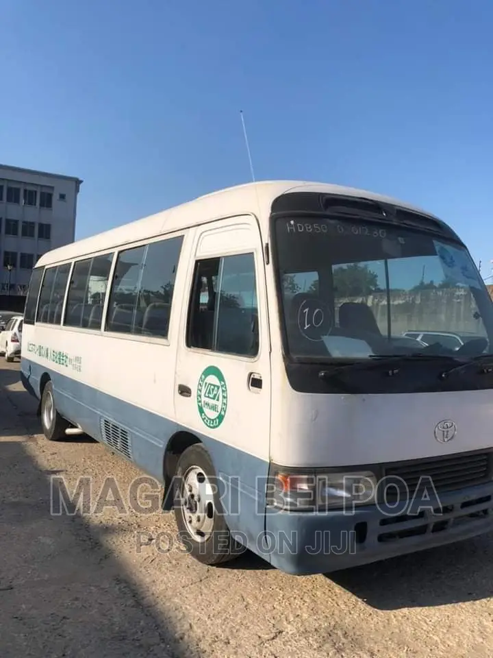 Toyota Coaster 2004 White