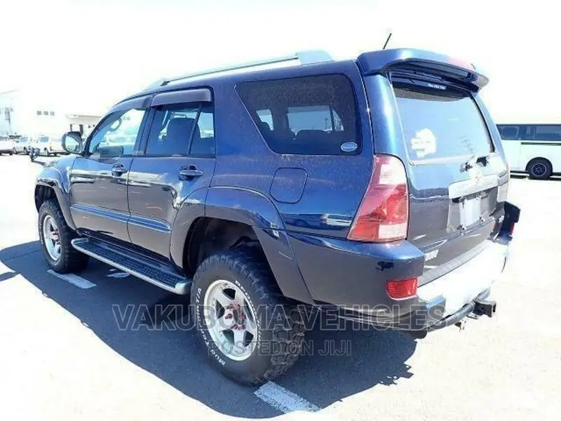 Toyota Hilux Surf 2003 Blue