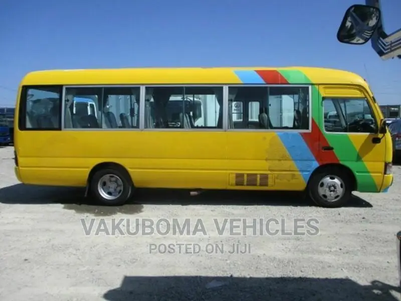 Toyota Coaster 2005 Yellow