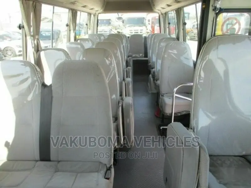 Toyota Coaster 2005 Yellow