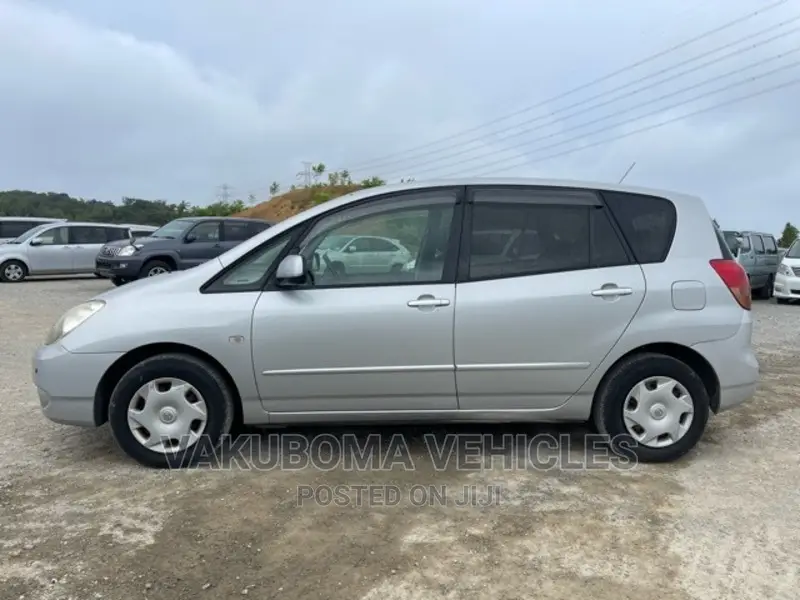 Toyota Corolla Spacio 2002 Silver