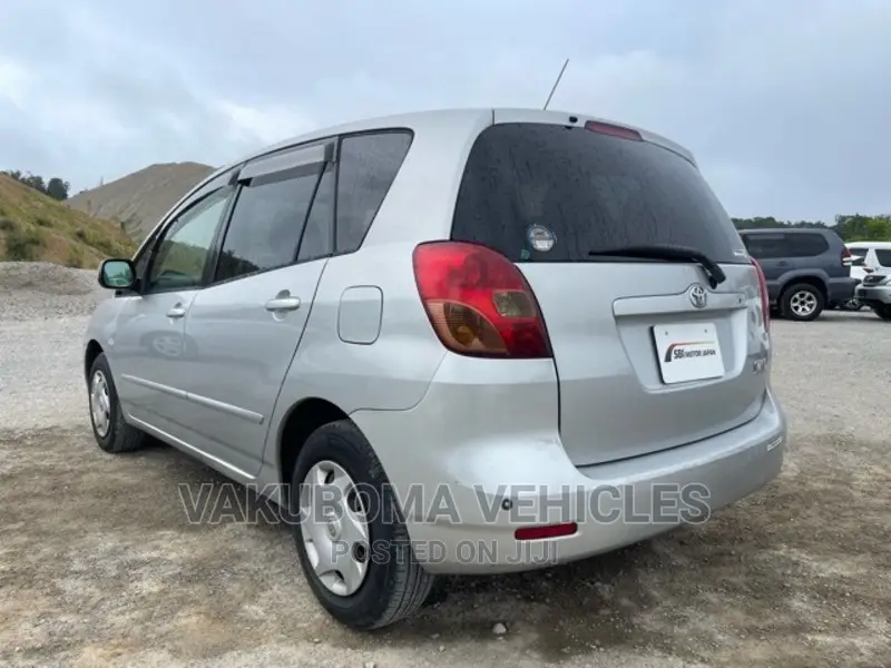 Toyota Corolla Spacio 2002 Silver