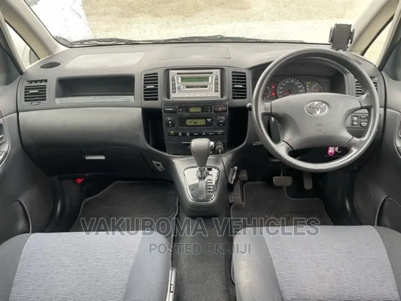 Toyota Corolla Spacio 2002 Silver