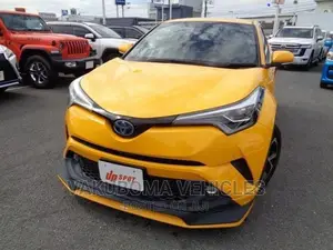 Toyota C-HR 2018 Yellow