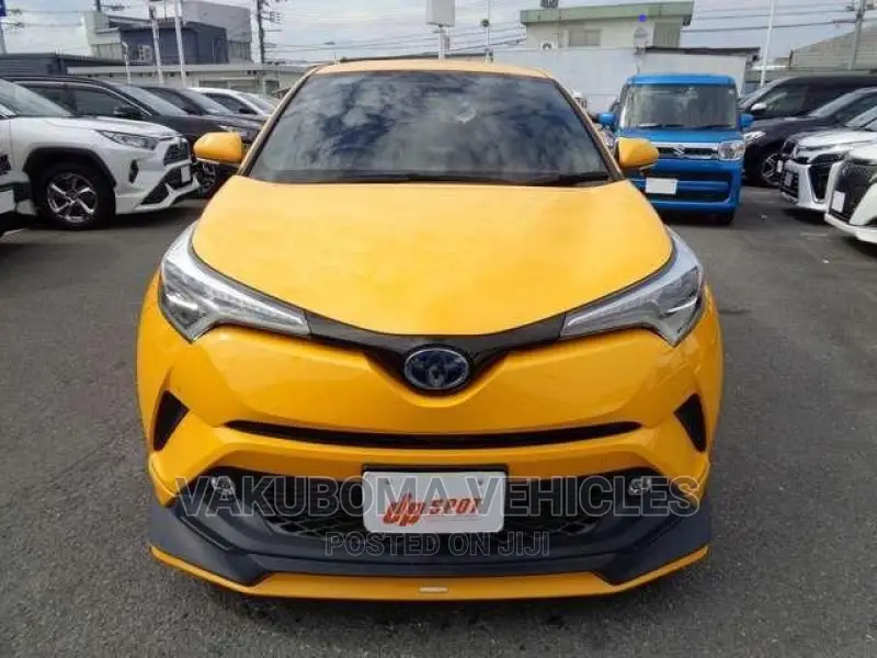 Toyota C-HR 2018 Yellow