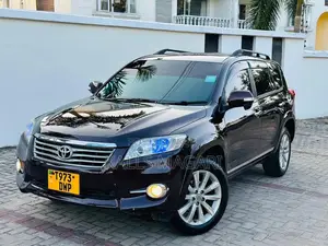 Toyota Vanguard 2012 Black