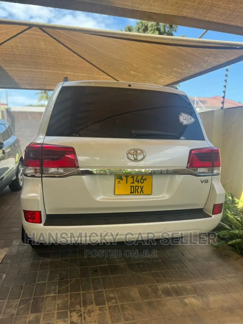 Toyota Land Cruiser Cygnus 4.7 2007 White