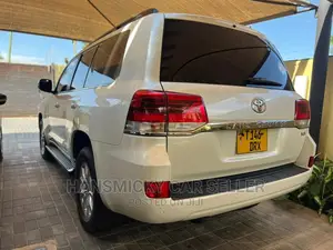Toyota Land Cruiser Cygnus 4.7 2007 White