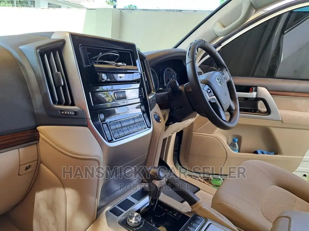Toyota Land Cruiser Cygnus 4.7 2007 White