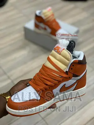 Jordan 1 Sneakers
