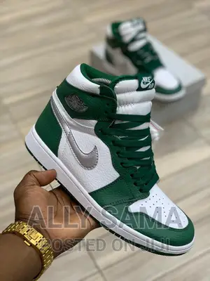 Jordan 1 Sneakers