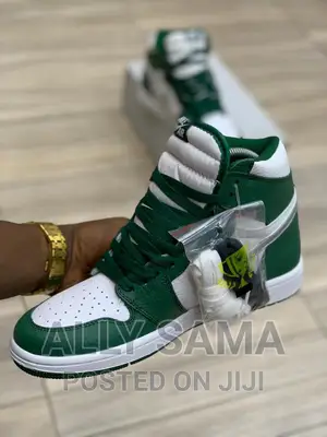 Jordan 1 Sneakers