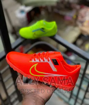 Tiempo Nike Training Football Boot