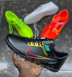Tiempo Nike Training Football Boot