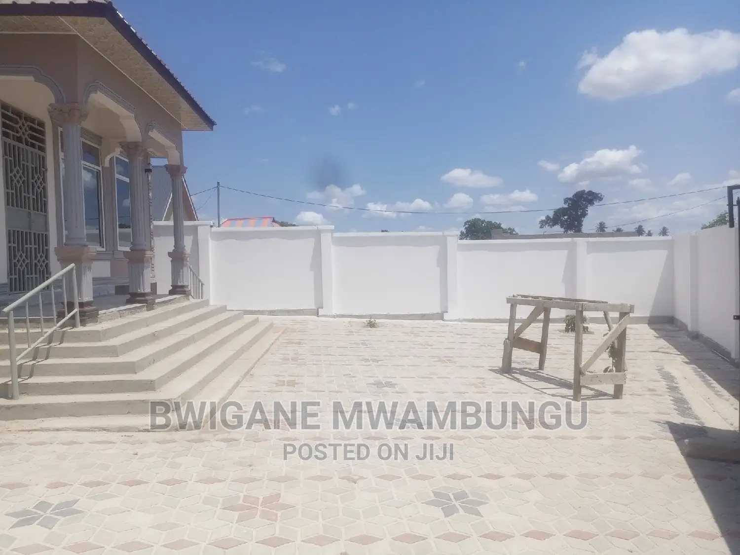 Furnished 4bdrm Apartment in Mwambungu Broker, Toangoma for sale