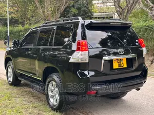 Toyota Land Cruiser 2014 Black