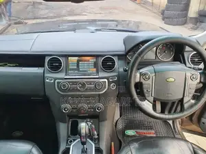 Land Rover Discovery 2011 Brown