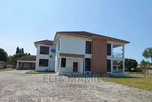 5bdrm House in Bahari Beach, for sale