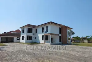 5bdrm House in Bahari Beach, for sale