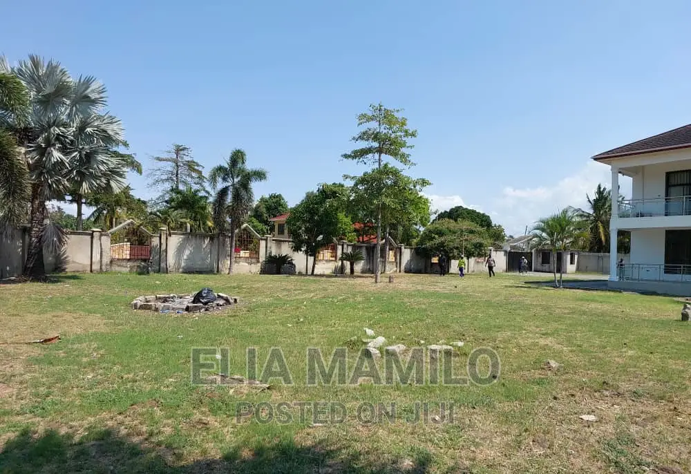 5bdrm House in Bahari Beach, for sale