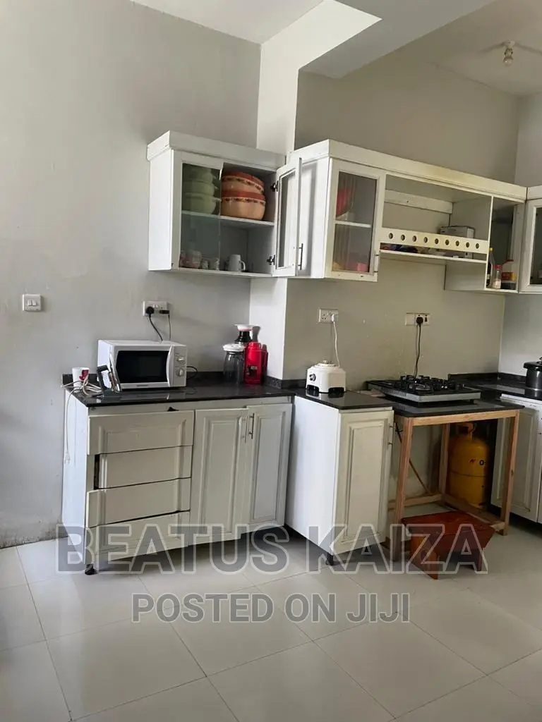 3bdrm Block of Flats in Mbezi Beach Makonde for sale